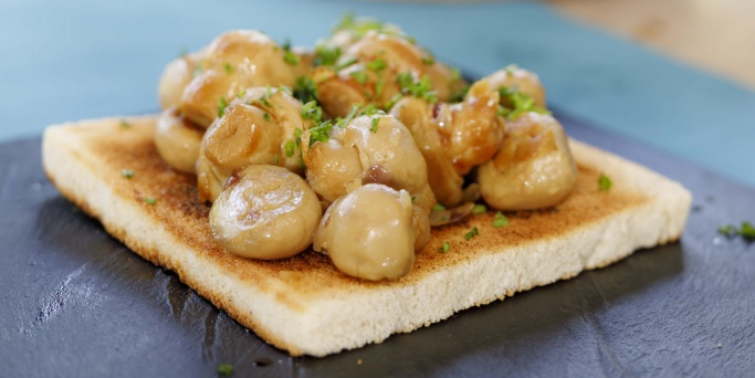 mushrooms toast